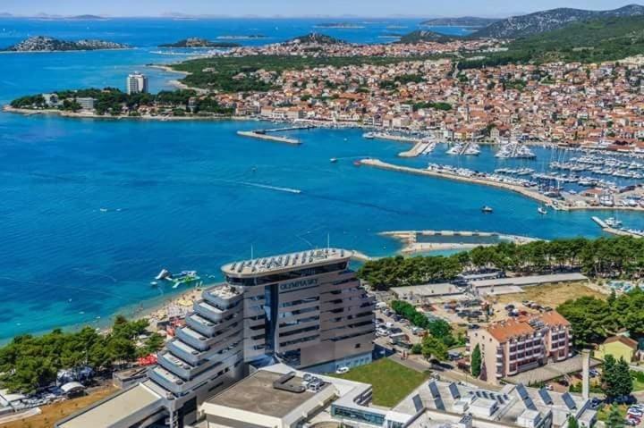 Guest House Lorenta Vodice Exterior foto
