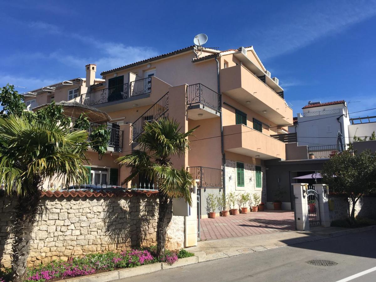 Guest House Lorenta Vodice Exterior foto